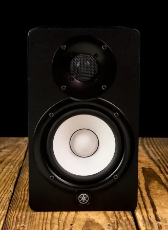 YAMAHA HS5 YAMAHA HS5