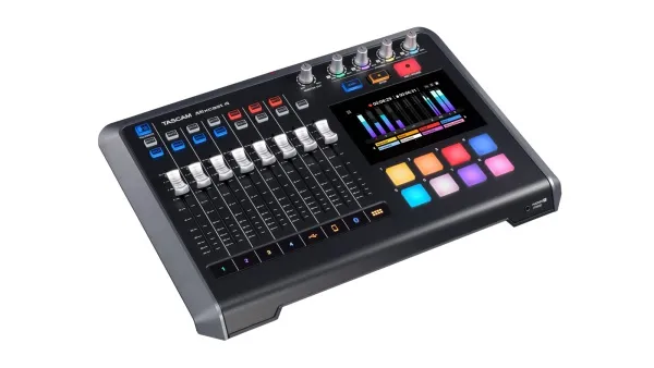 Tascam Mixcast 4 Tascam Mixcast 4