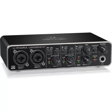 Купить BEHRINGER UMC204HD по выгодной цене в Новосибирске